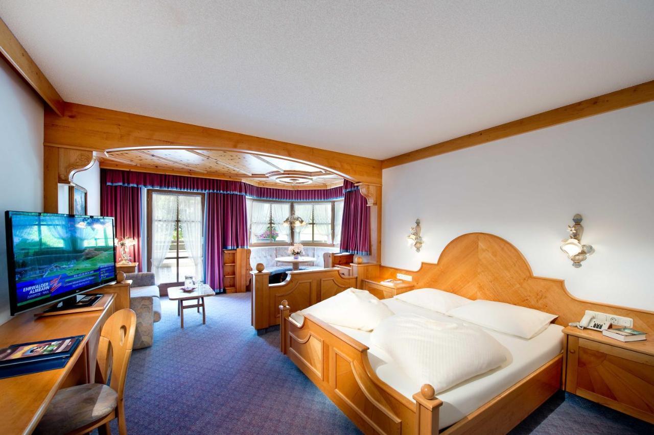 Hotel Bergland Lermoos Exterior photo